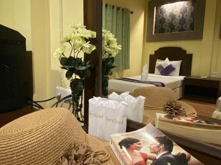 ホテル Khaolak Grand City