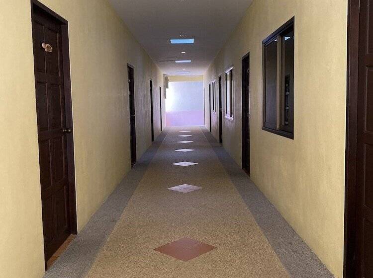 ホテル Khaolak Grand City