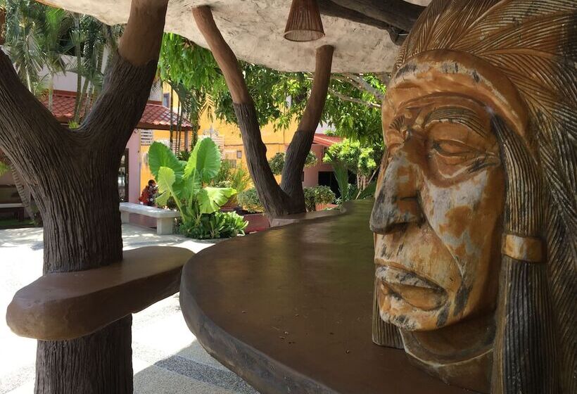 ホテル Khaolak Grand City