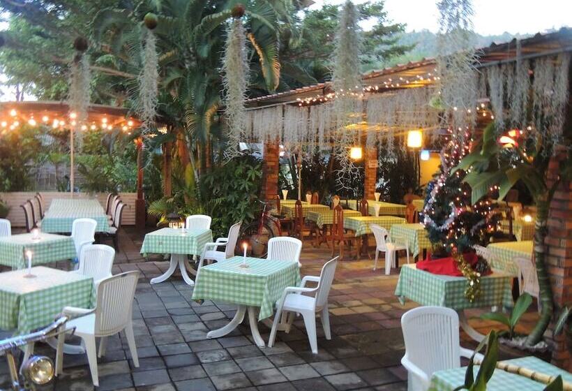 ホテル Khaolak Grand City