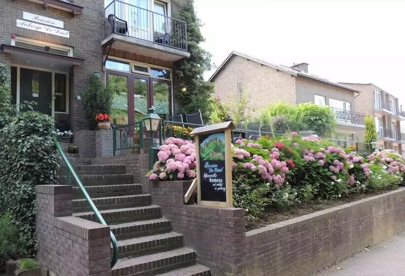 ホテル Pension Auberge De Dael