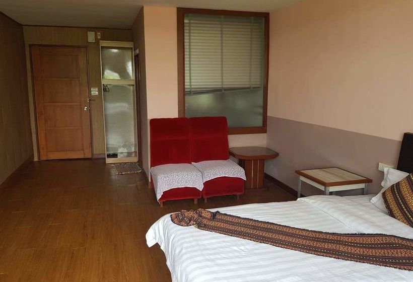 בית מלון כפרי Suanhom Resort