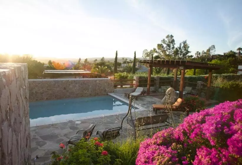 Maglen Resort
