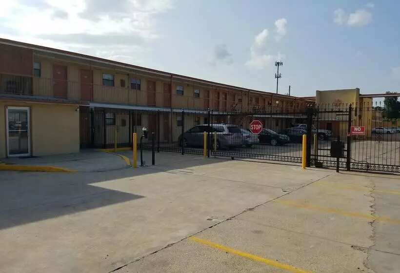 Monte Carlo Motel