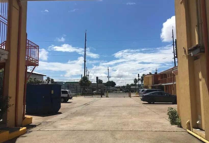 Monte Carlo Motel