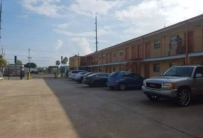 Monte Carlo Motel