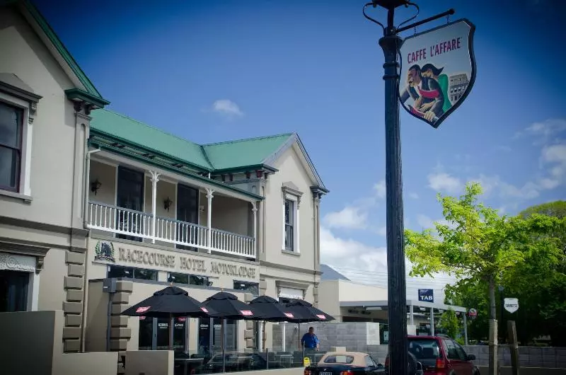 モーテル Racecourse Hotel And Motor Lodge