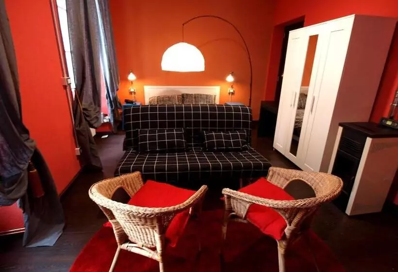 پانسیون Andres Guest House Sanremo