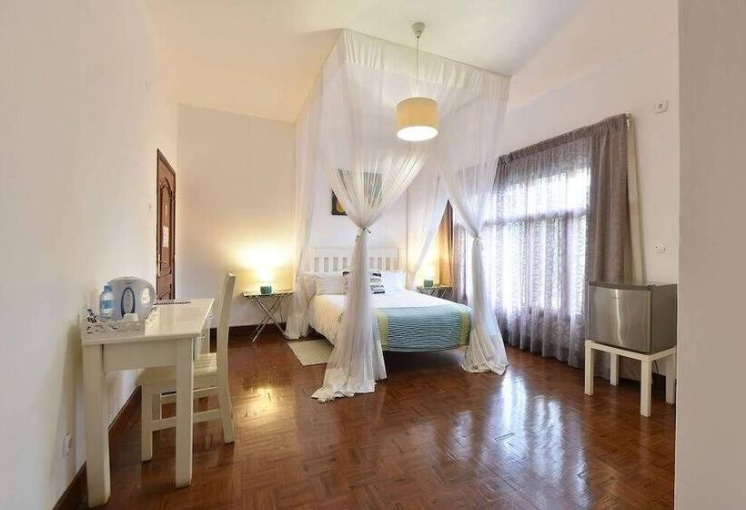 פנסיון Sommerschield Guest House & Restaurant