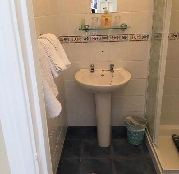 ベッドアンドブレックファースト Shashas Apartment Gleanndobhar