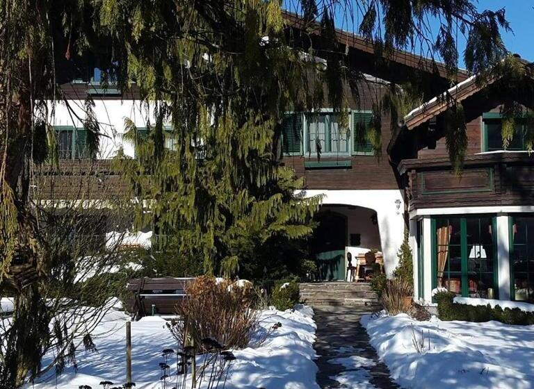 تختخواب و صبحانه Haus Am Moos