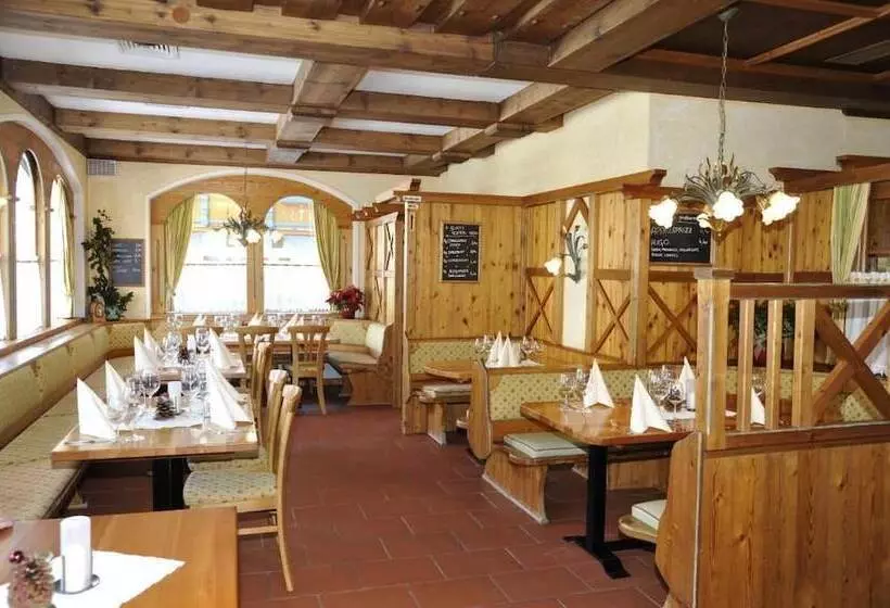 Hotelli Alpina