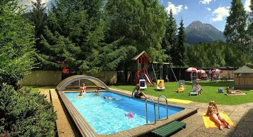 Hotelli Alpina