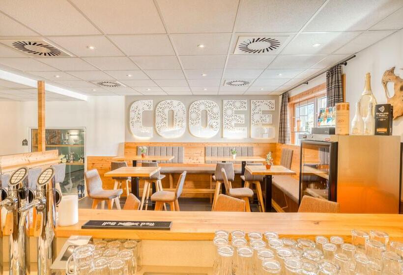 Cooee Alpin Hotel Kitzbüheler Alpen