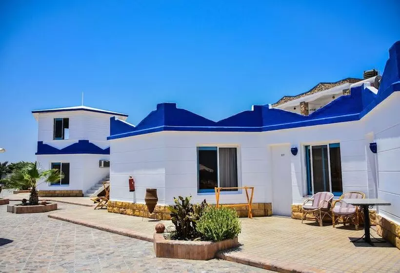 هتل Coral Garden Beach Resort