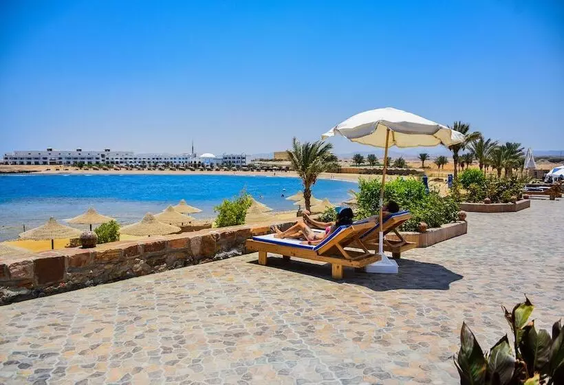 هتل Coral Garden Beach Resort