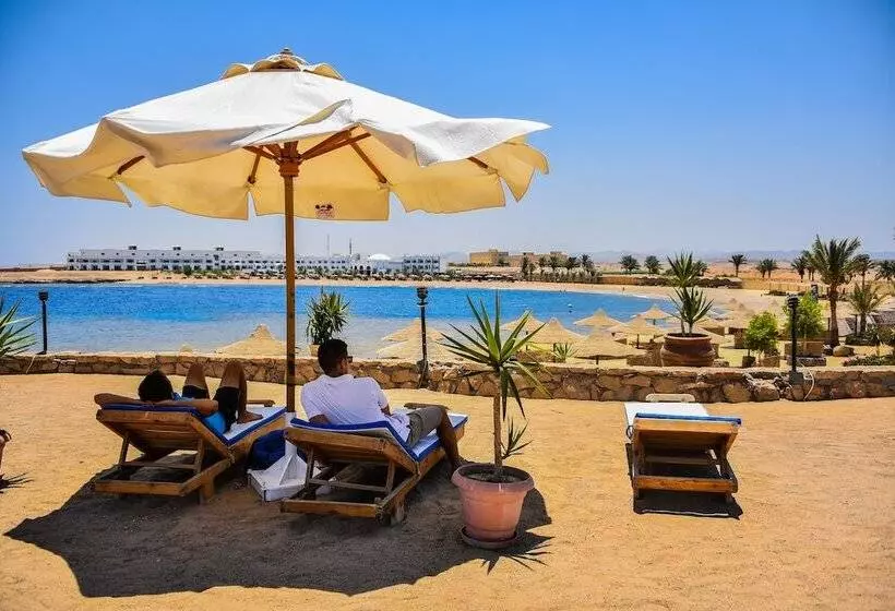 هتل Coral Garden Beach Resort