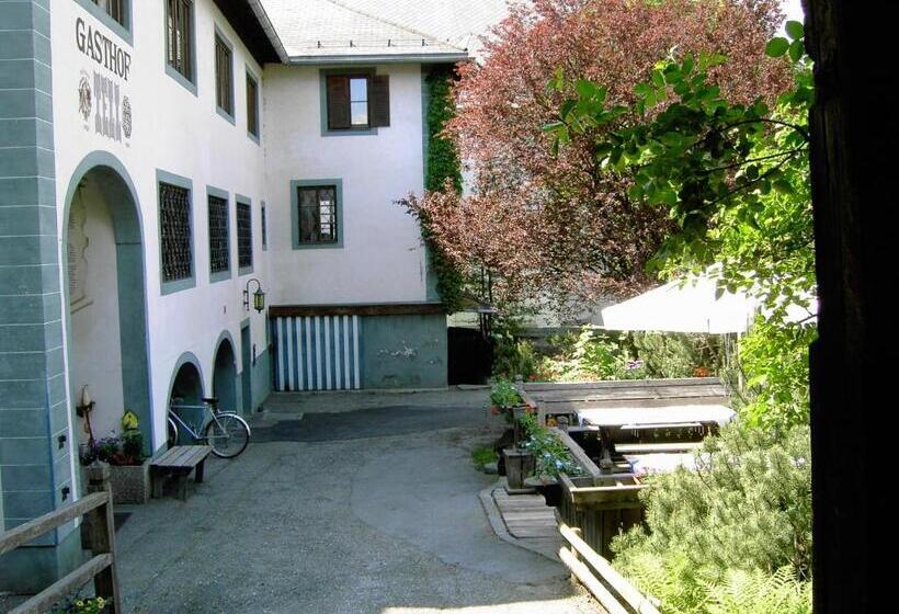 ホテル Gasthof Tell