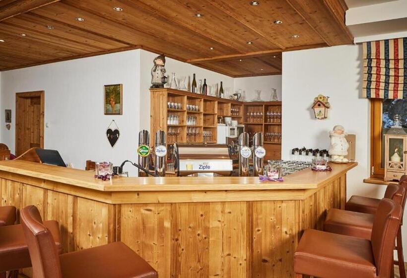 ホテル Johanneshof   Dein Mountain Wohlfühl