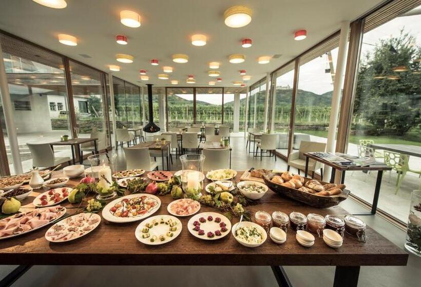 ホテル Malat Weingut Und