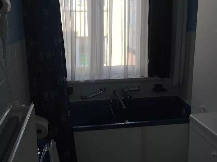 هتل Restaurant De Viertorre