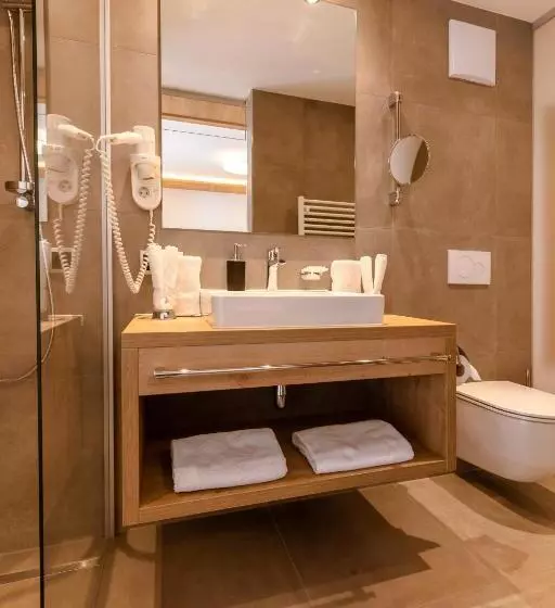Hotel Schlosshof