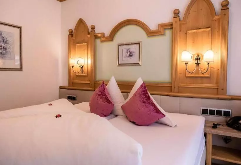 Hotel Schlosshof