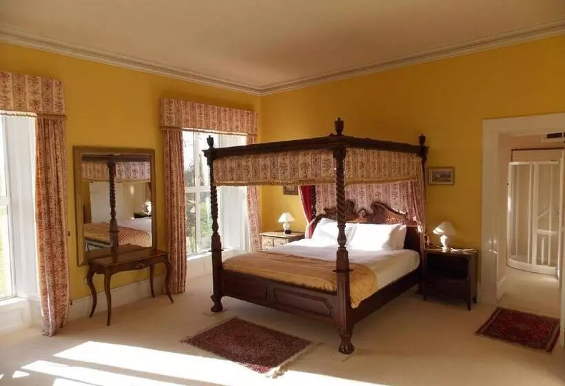 Ash Hill B & B