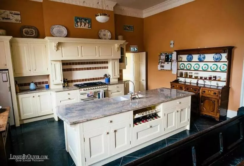 Ash Hill B & B