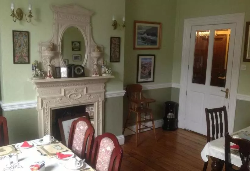 تختخواب و صبحانه Glen Gat House