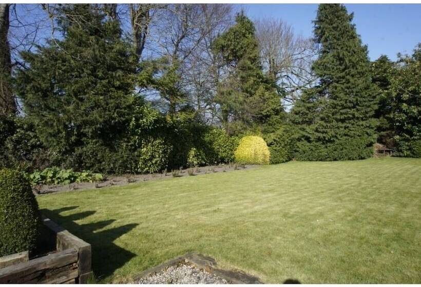 ベッドアンドブレックファースト Ivyleigh House