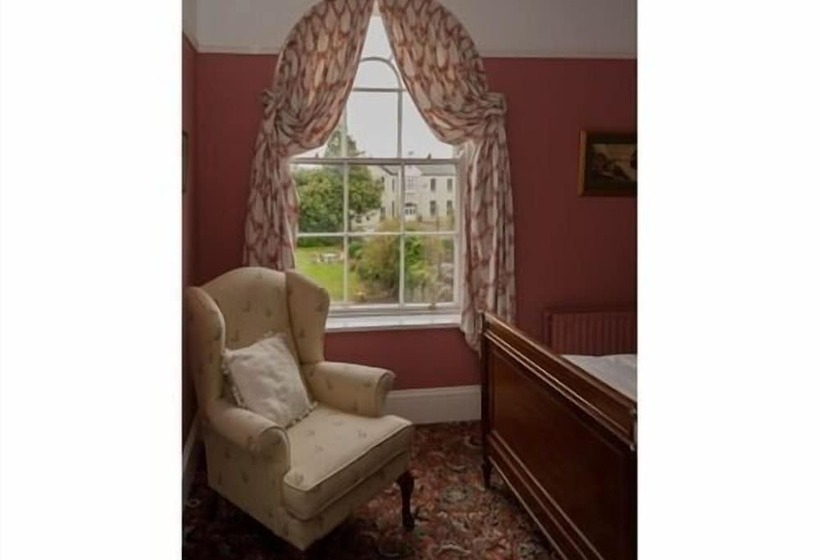 ベッドアンドブレックファースト Ivyleigh House