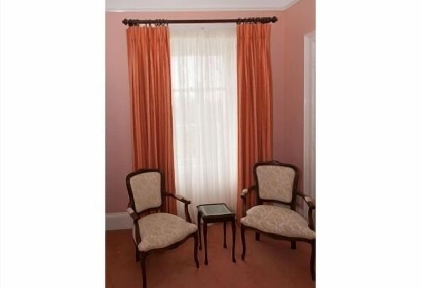 Bed and Breakfast Ivyleigh House