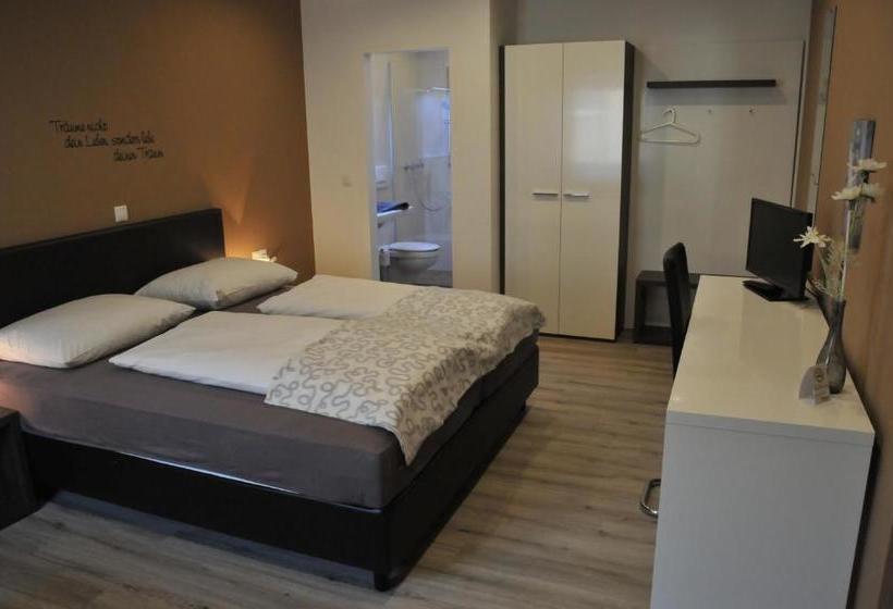 مبيت وإفطار Krmstl Zur Stadt Gmunden