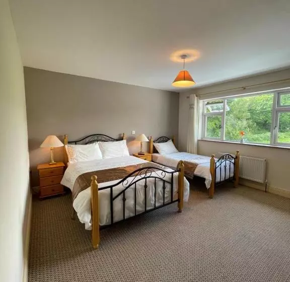 Deerbrook House B&b