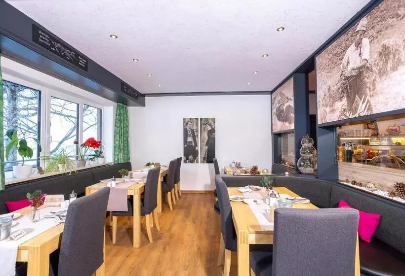 Hotelli Haus Garni Luggi Leitner
