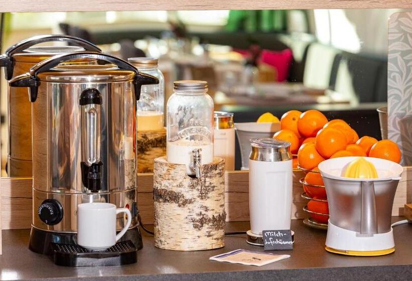 هتل Haus Garni Luggi Leitner