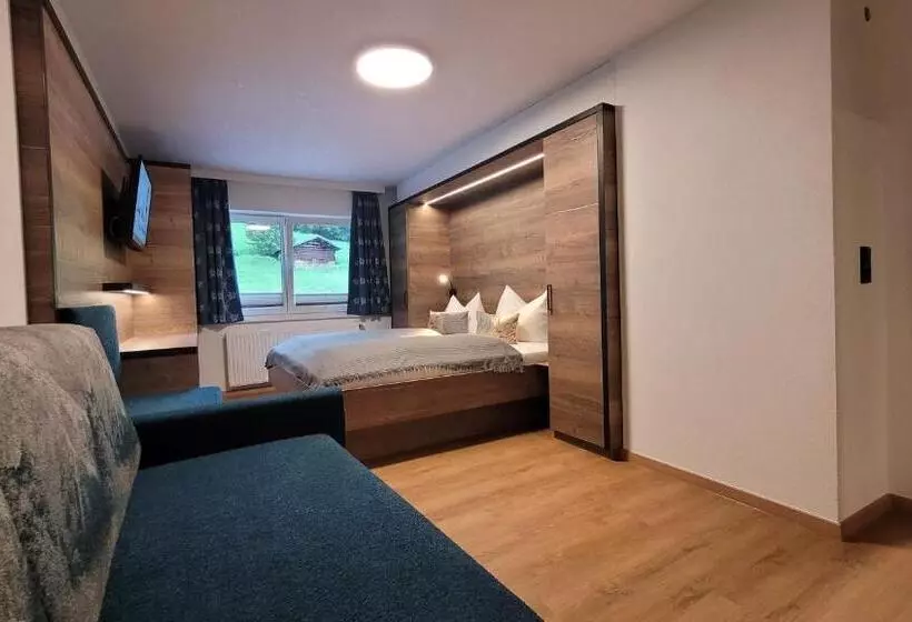 Hotelli Haus Garni Luggi Leitner