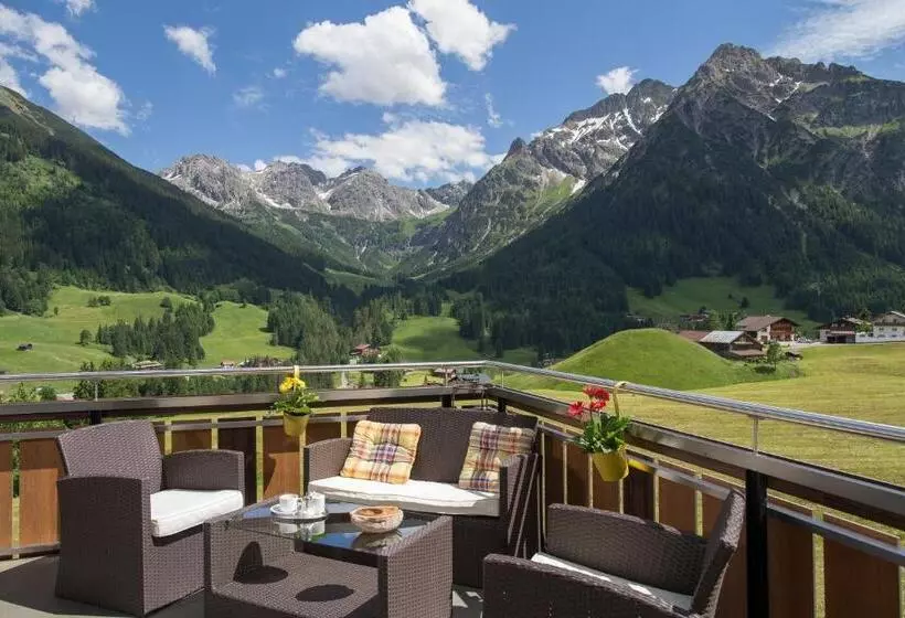 Hotelli Haus Garni Luggi Leitner