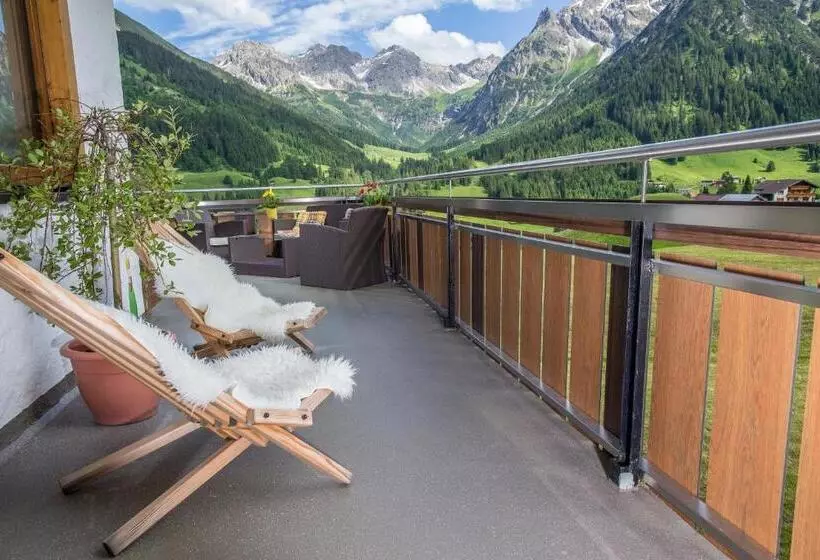Hotelli Haus Garni Luggi Leitner