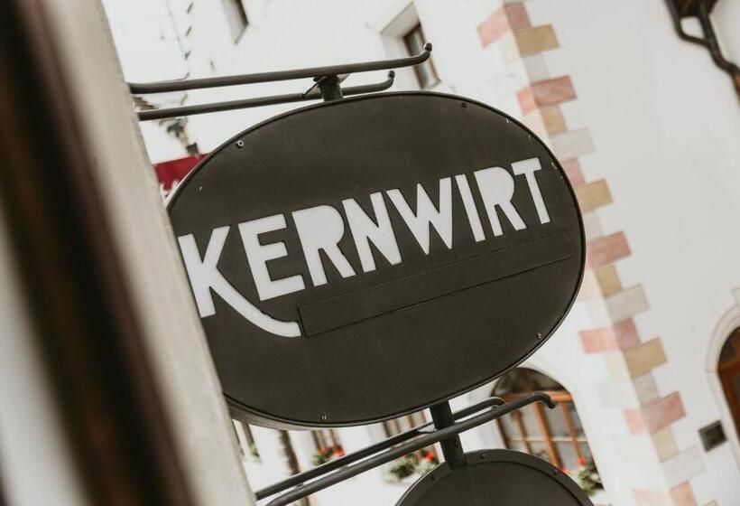 ホテル Kernwirt