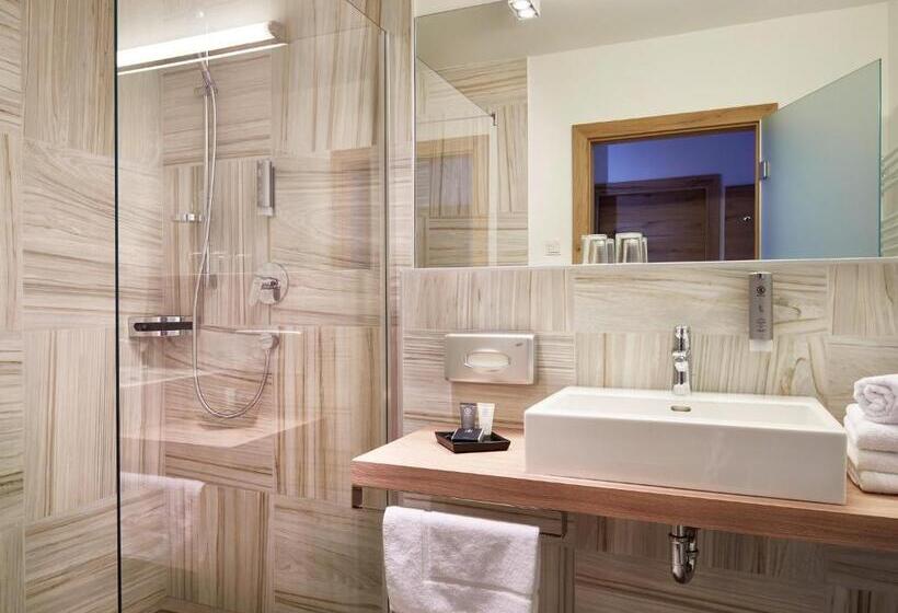 בית מלון כפרי Sonja Alpine Resort