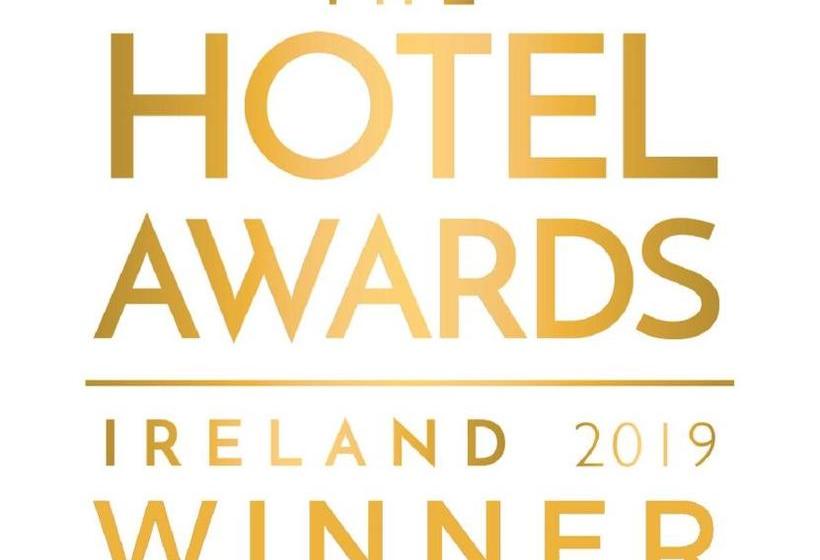 Moville Boutique Hostel & Apartments