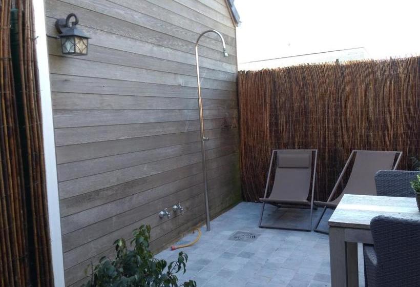 مبيت وإفطار Casa Cosi, Tourist & Business Suites & Flats With Reserved Parking, Private Sauna Available