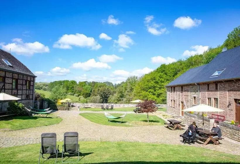 Aamiaismajoitus (B&B) Ferme Des Templiers