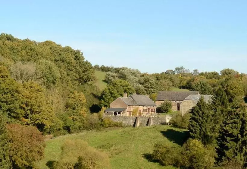 Aamiaismajoitus (B&B) Ferme Des Templiers