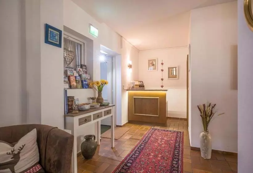تختخواب و صبحانه Gästehaus Greger