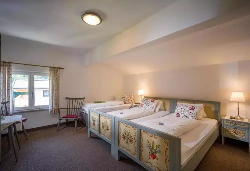 تختخواب و صبحانه Gästehaus Greger