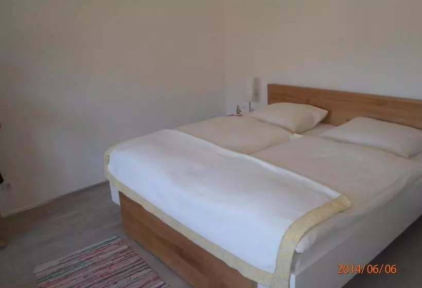 Aamiaismajoitus (B&B) Gästehaus Rosa Leitgeb