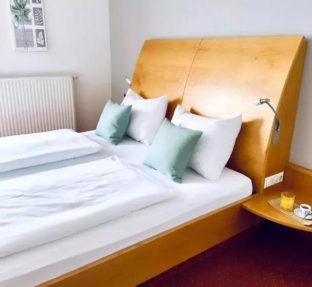 ベッドアンドブレックファースト Landhotel Stegersbach
